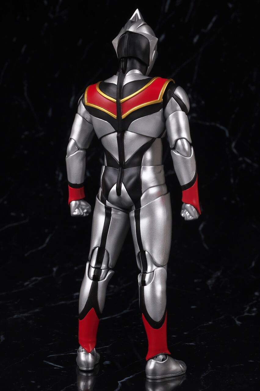 S.H.フィギュアーツ(真骨彫製法) イーヴィルティガ レビュー : はっちゃか