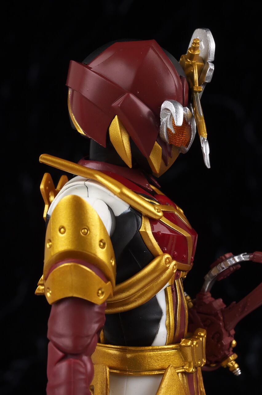 フィギュアーツ 仮面ライダーサーベラ アギレラ ミクロアクション