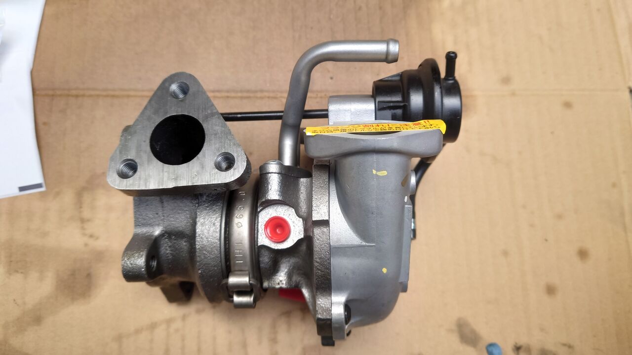 jb23 タービン IHI 前期用 素人が、タービンの種類の確認をしてみる。（