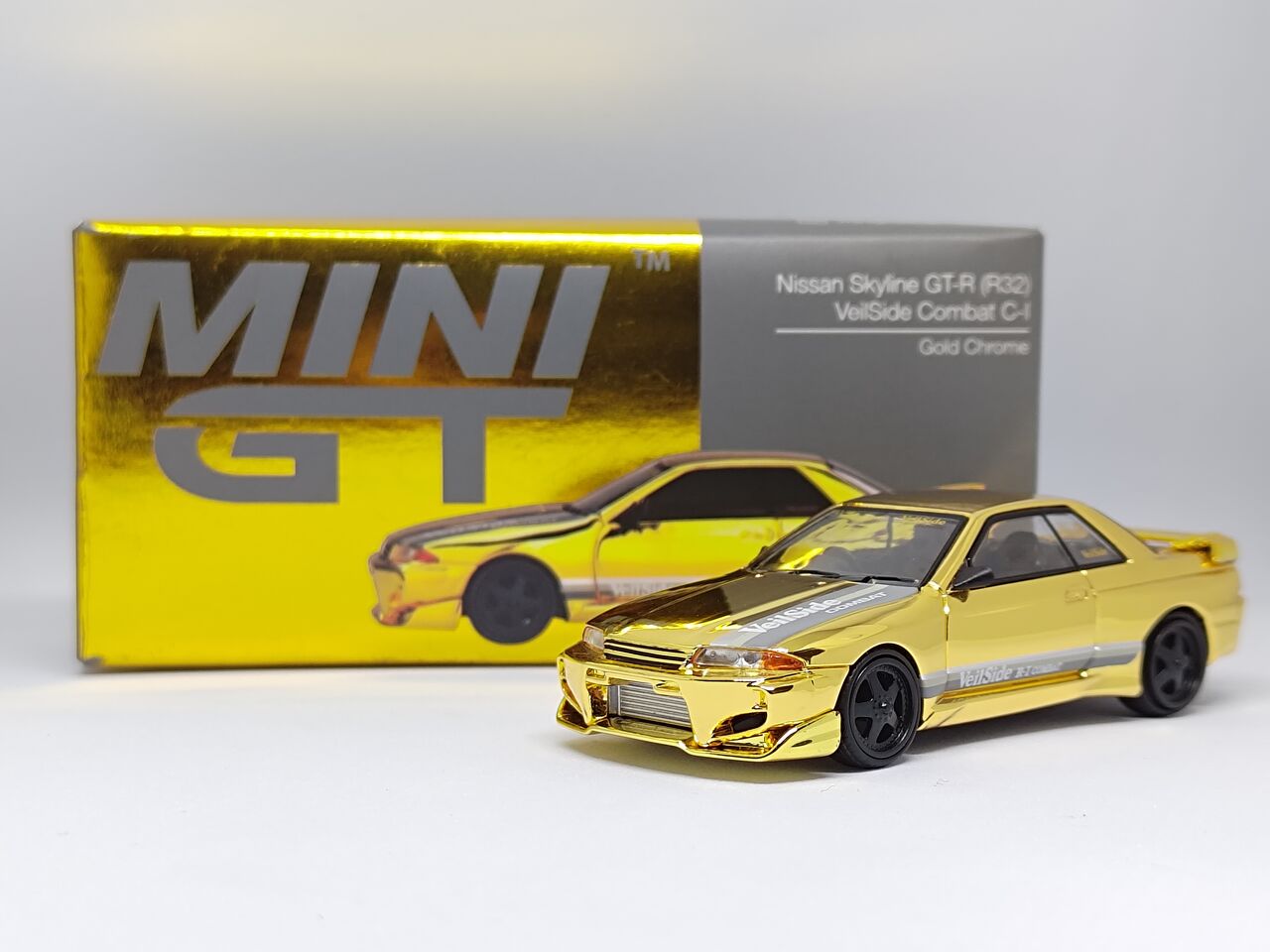 ミニカー MINIGT Nissan Skyline GT-R (R32)VeilSide ミニカー MINIGT