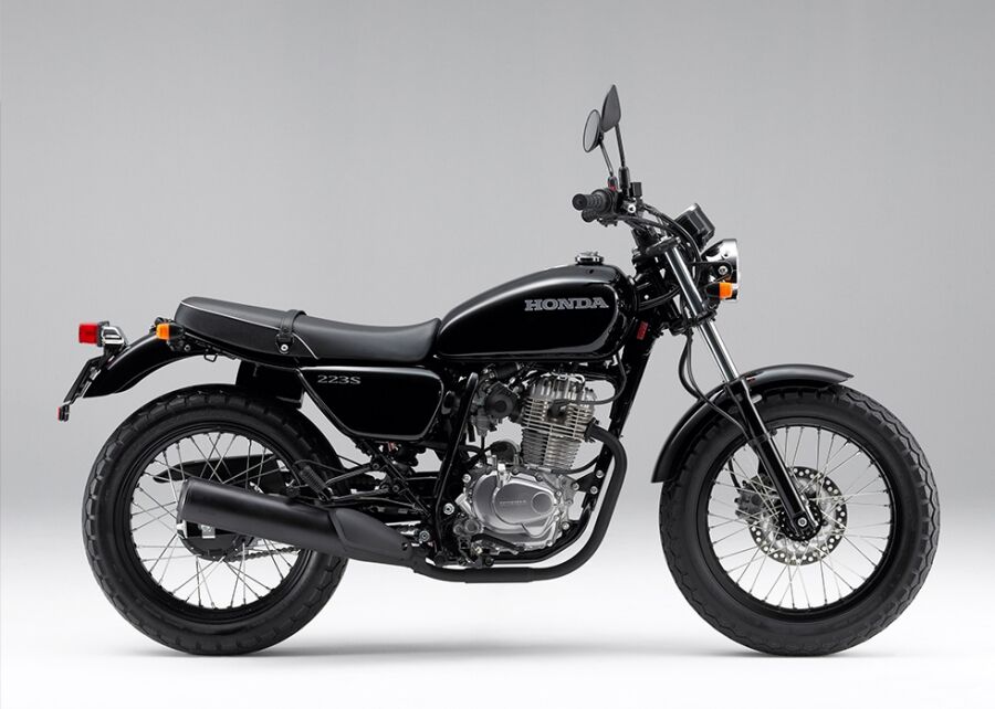 FTR223 カフェカスタム（1.タンク移設） : V-MAX 父ちゃんの妄想と