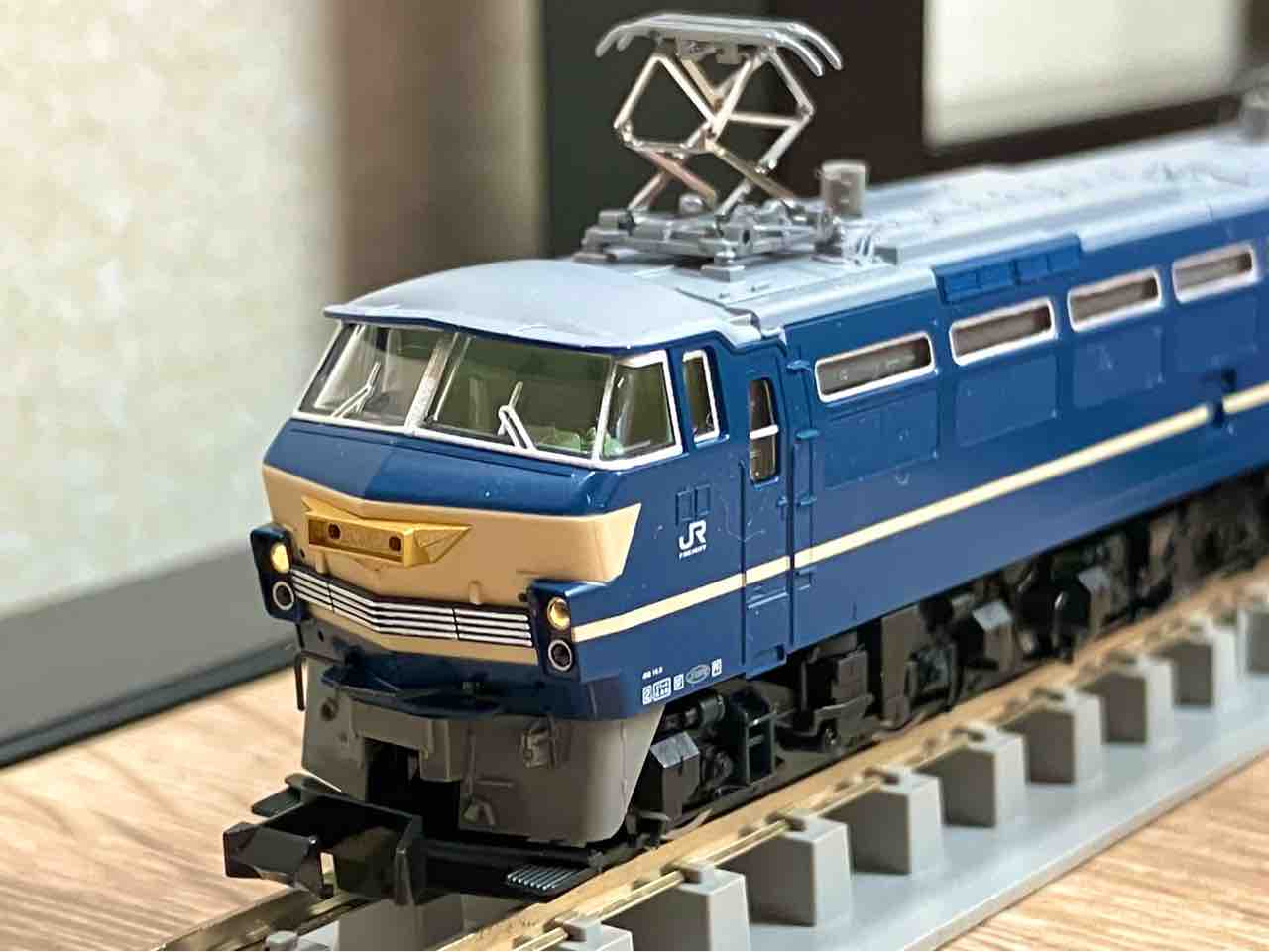 TOMIX EF66-27号機 入線！ - れいるのおと