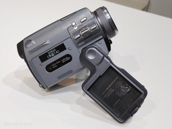 2002/平成14/SONY/DCR-IP55/Handycam IP/MICRO MV/スライド式