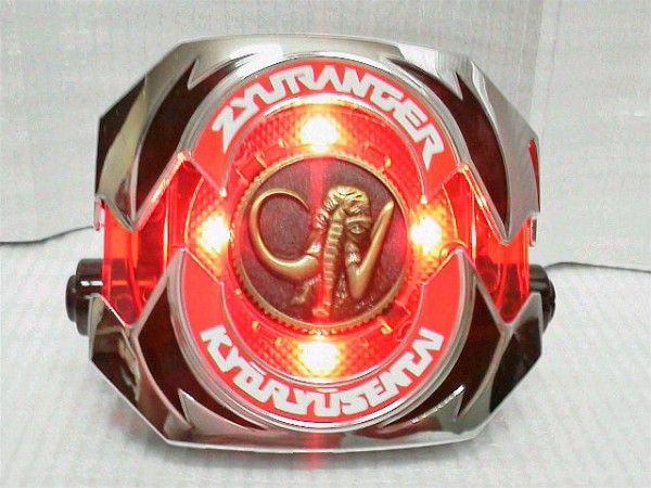 恐竜戦隊ジュウレンジャー 戦隊職人ダイノバックラー&守護獣メダル