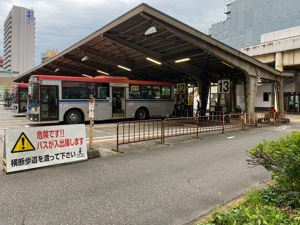 新潟駅万代口バスターミナル | 景観デザインを目指せ