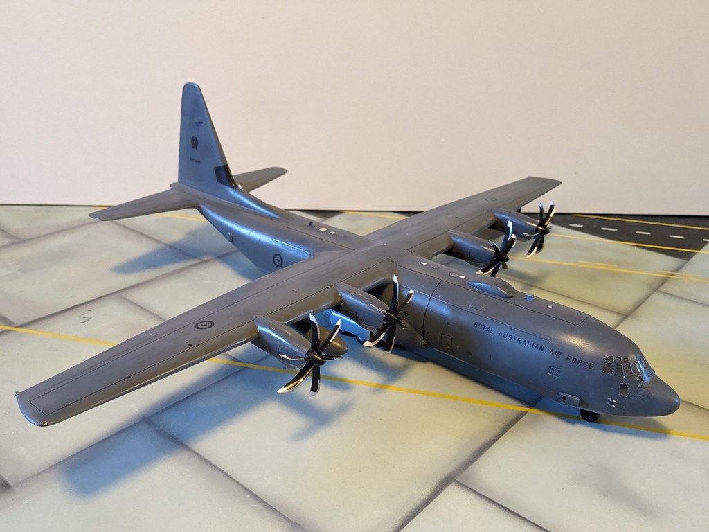 TAMIYA LOCKHEED AC-130A HERCULES GUNSHIP 【公式通販】