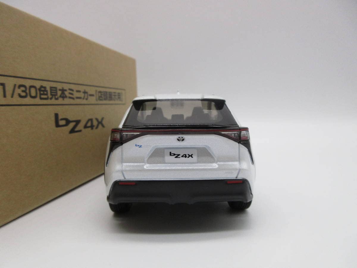 トヨタ 新型bz4X ミニカーカラーサンプル プラチナホワイトパール