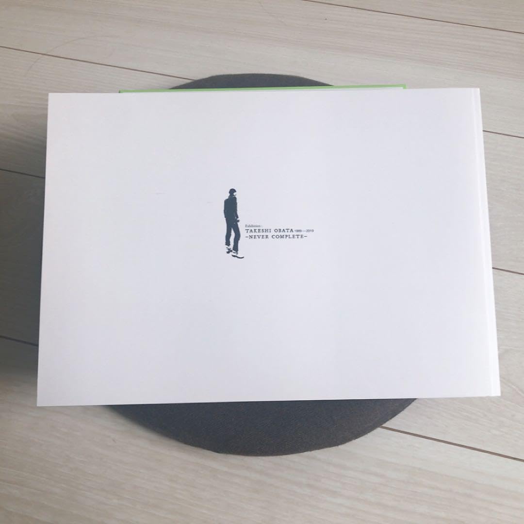 画業30周年記念 小畑健展 NEVER COMPLETE 公式図録 Amazon.co.jp: 画業