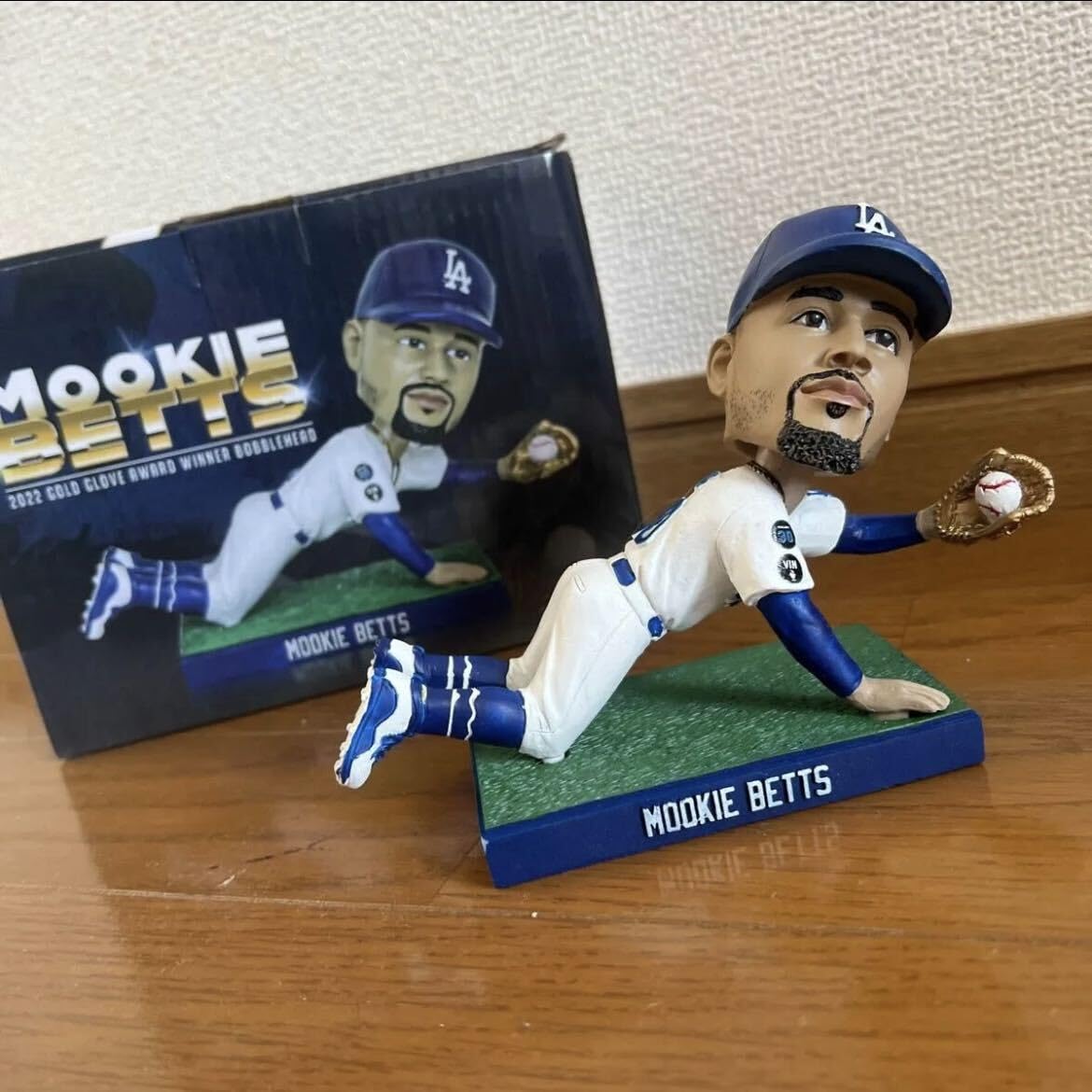 ドジャース ムーキー・ベッツ選手 ボブルヘッド 5/13来場者配布品＋T