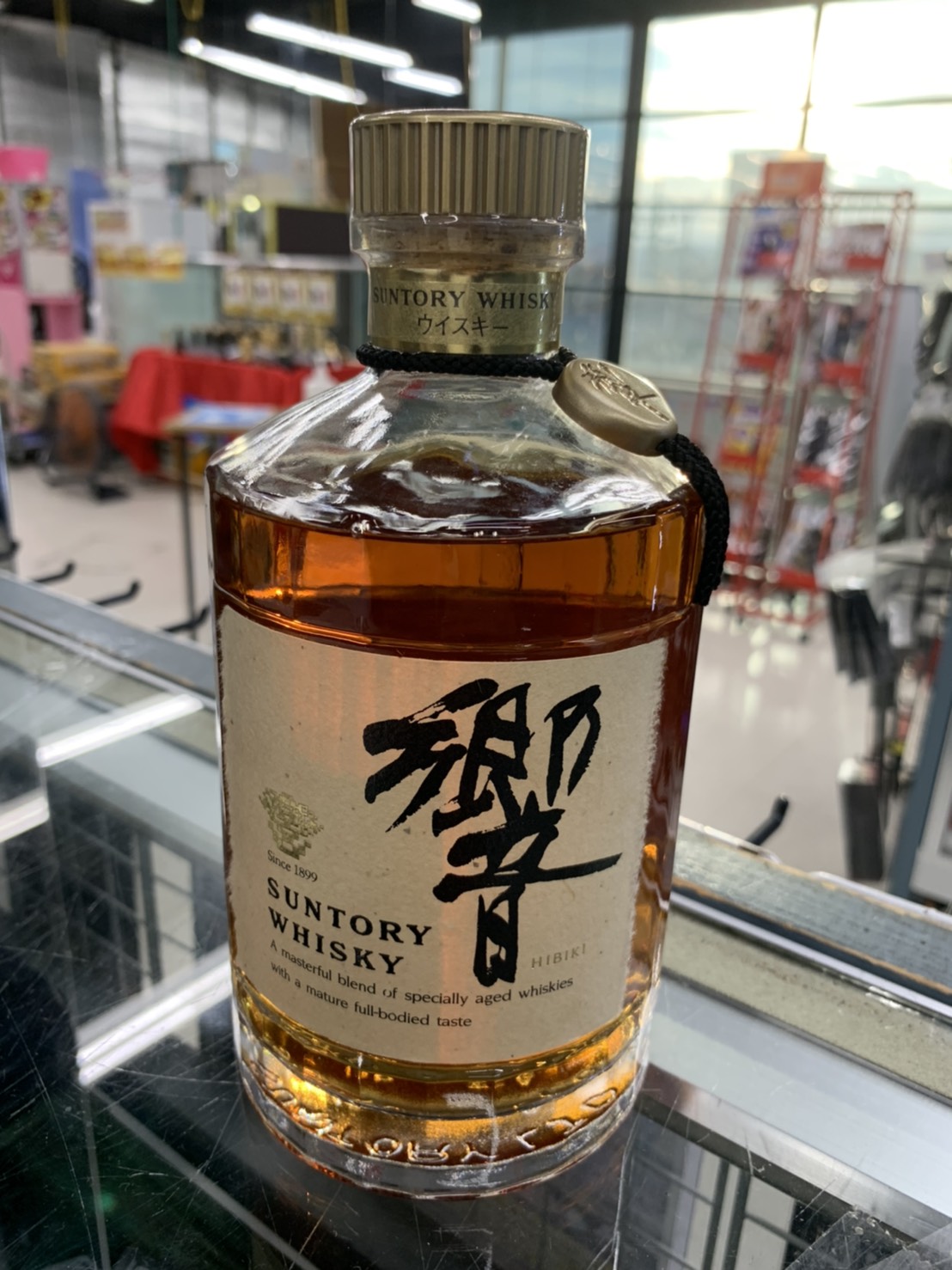 お酒】☆サントリー 響 《17年 年数表記なし 金キャップ》 入荷しま