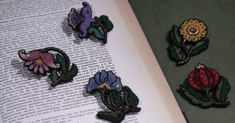 小林モー子 ハテナブローチ(美品) 小林モー子 maison des perles