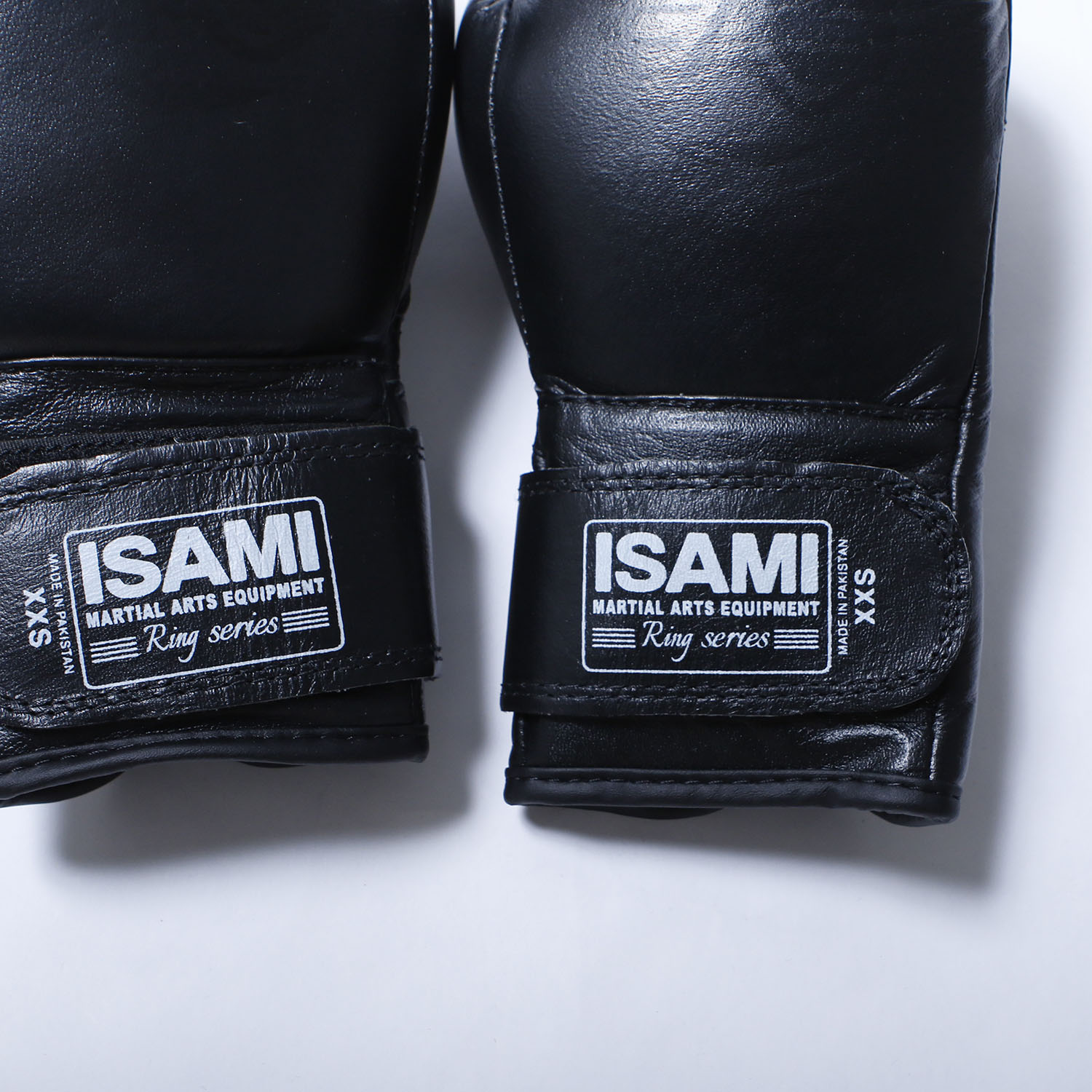 ISAMI ボクシンググローブ 黒 レザー 【公式通販】