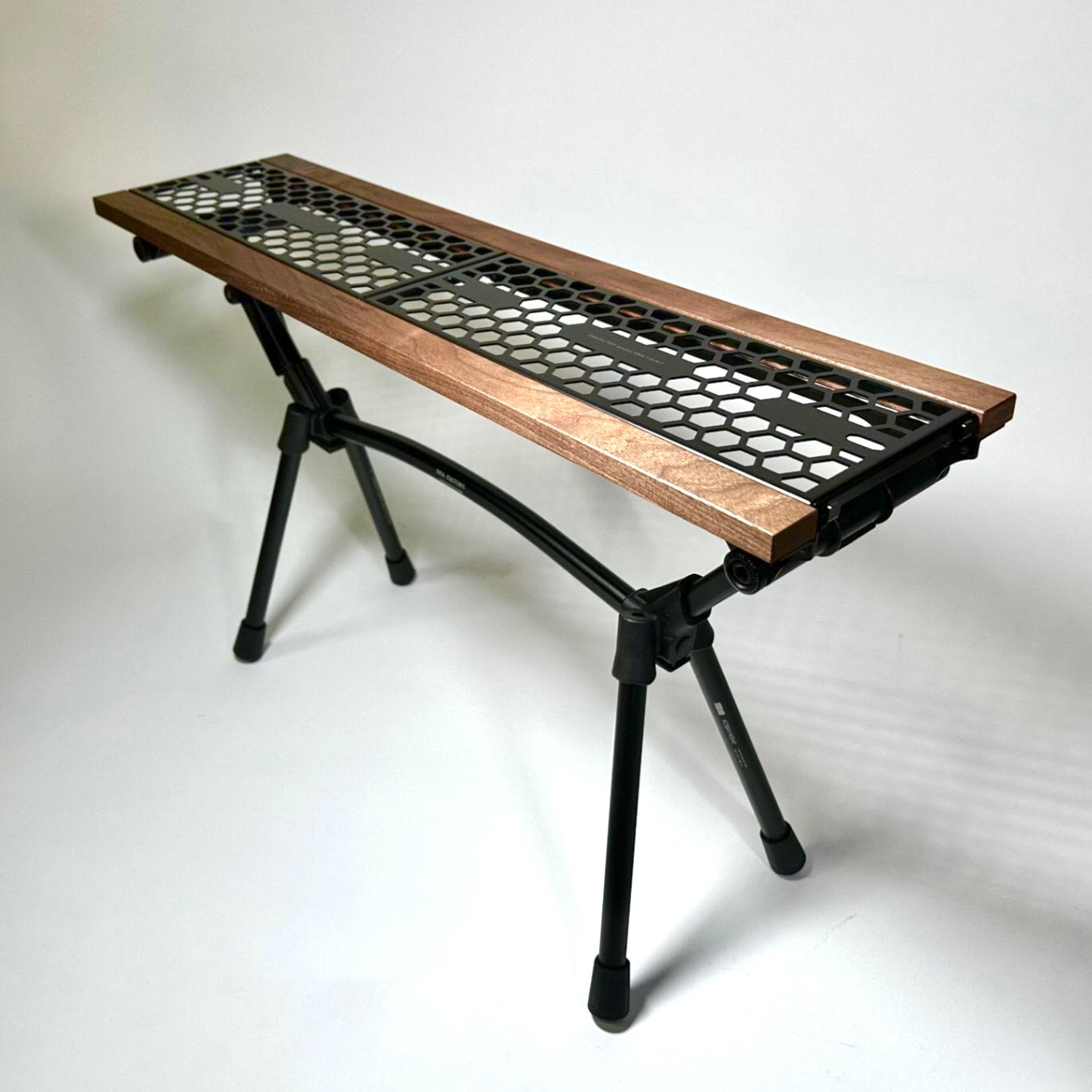 OMA.TOP Walnut | テーブル | OMA Factory