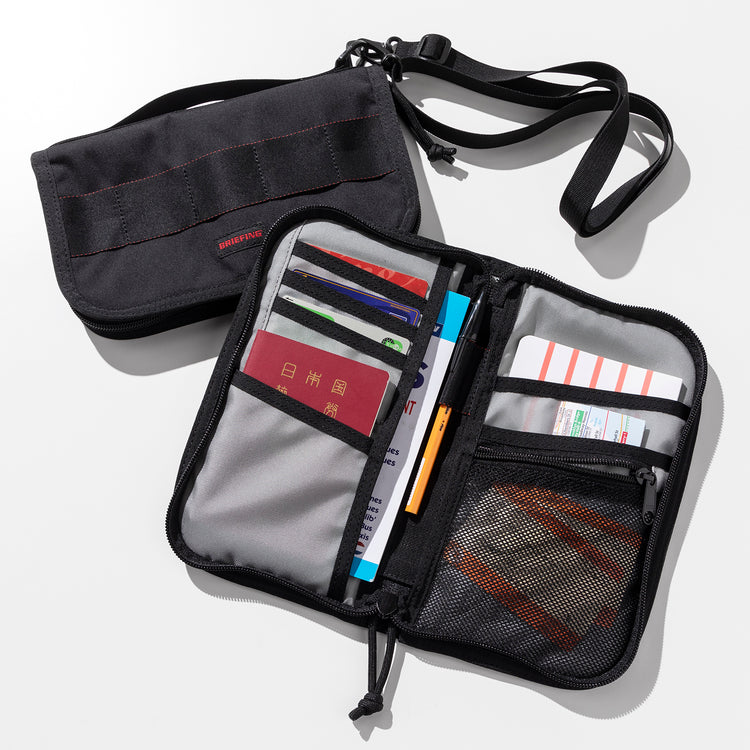 BRIEFING | ブリーフィング Begin別注 マルチに使えるパスポートケース