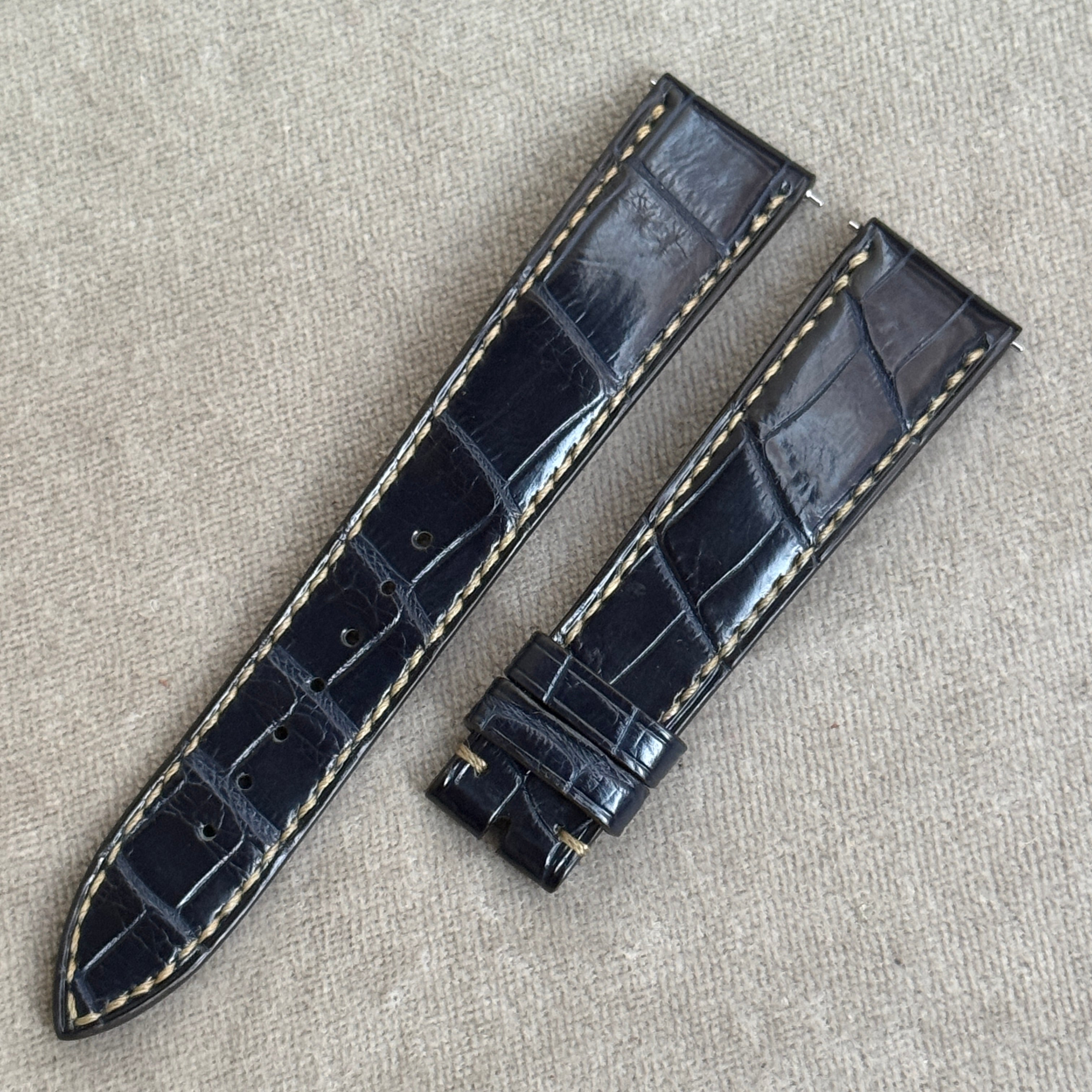 桂花楼 クロコ革風 ストラップ桂花楼 クロコ革風 ストラップ 桂花楼