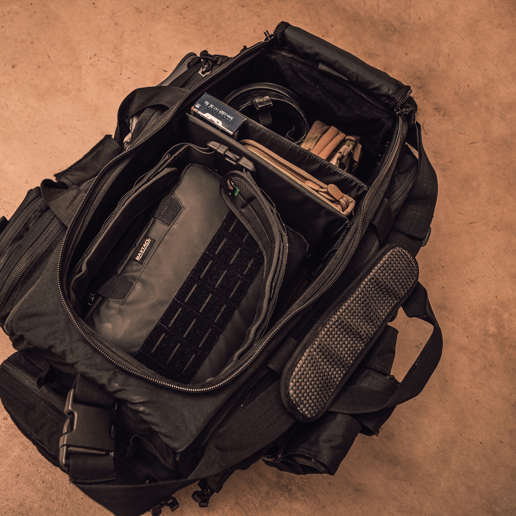 MAXTACS タクティカル ダッフルバック Explorer Duffle Bag - Maxtacs