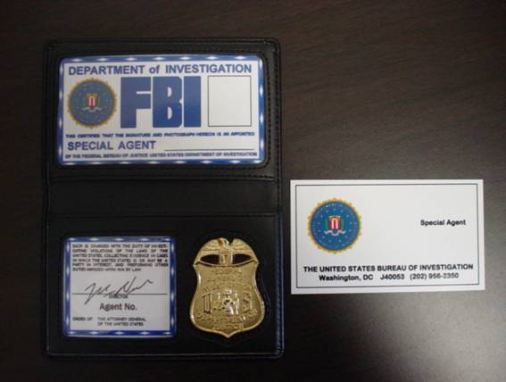 アメリカFBI 連邦捜査局 バッジ+ケース Amazon.co.jp: Cos Moments