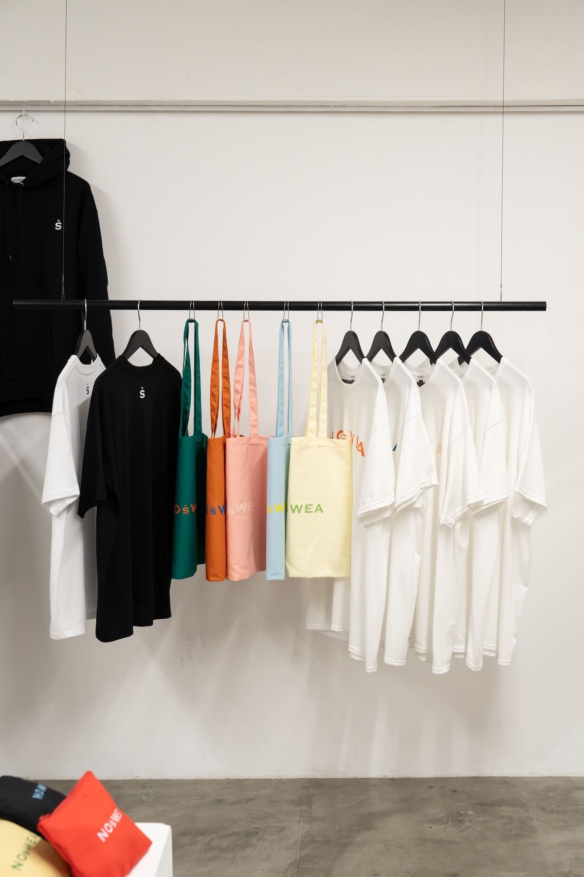 Da-iCE花村想太が手がける「NOśWEA」初のポップアップ開催！ブランドの