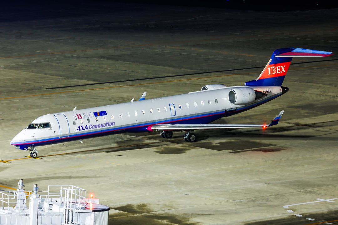 JA11RJ) Ibex Airlines Mitsubishi CRJ-700 by Thomas Tse