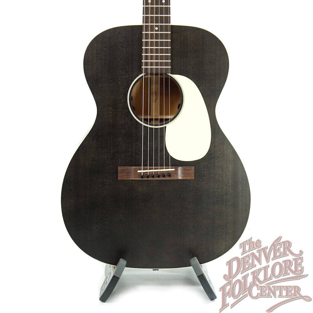 Martin 000-17E Black Smoke