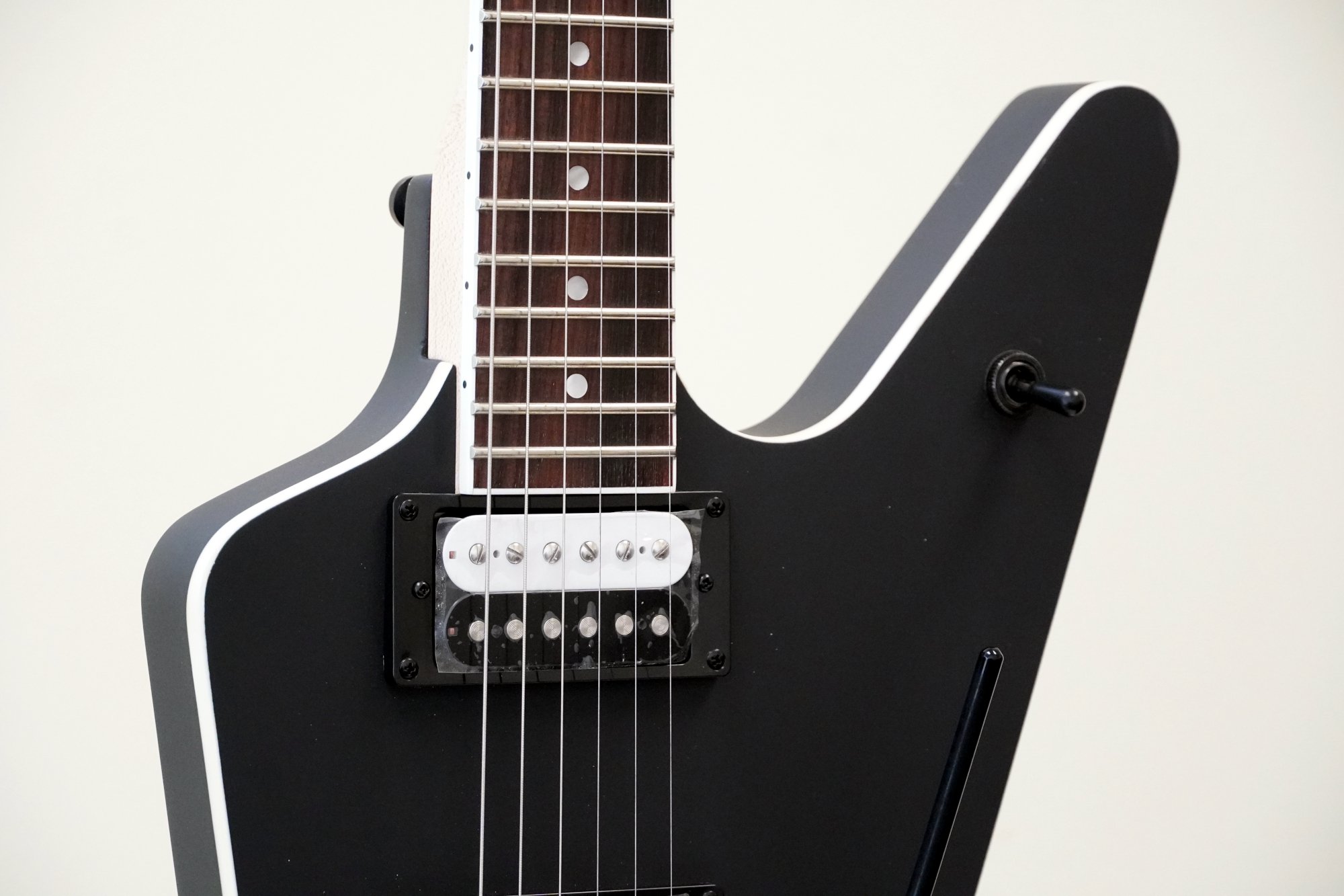 エレキギター ブラック ギター Guitar Amazon.com: Dean Guitars 6