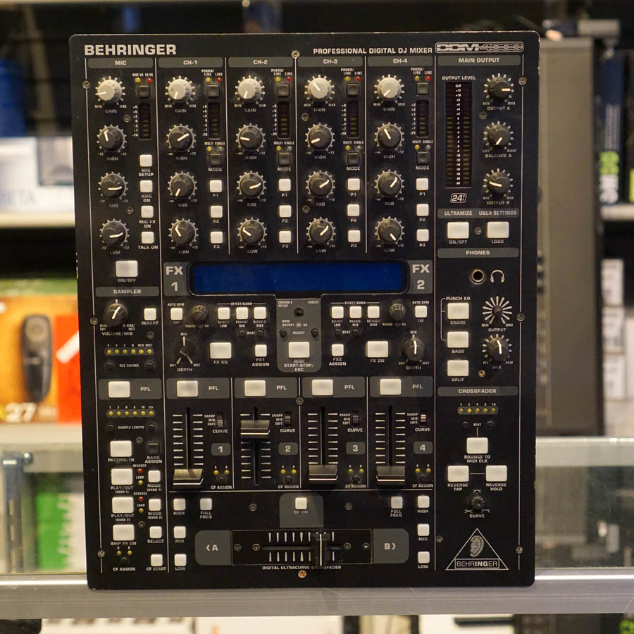 BEHRINGER デジタルDJミキサー DDM4000 Behringer DDM4000 Ultimate 5