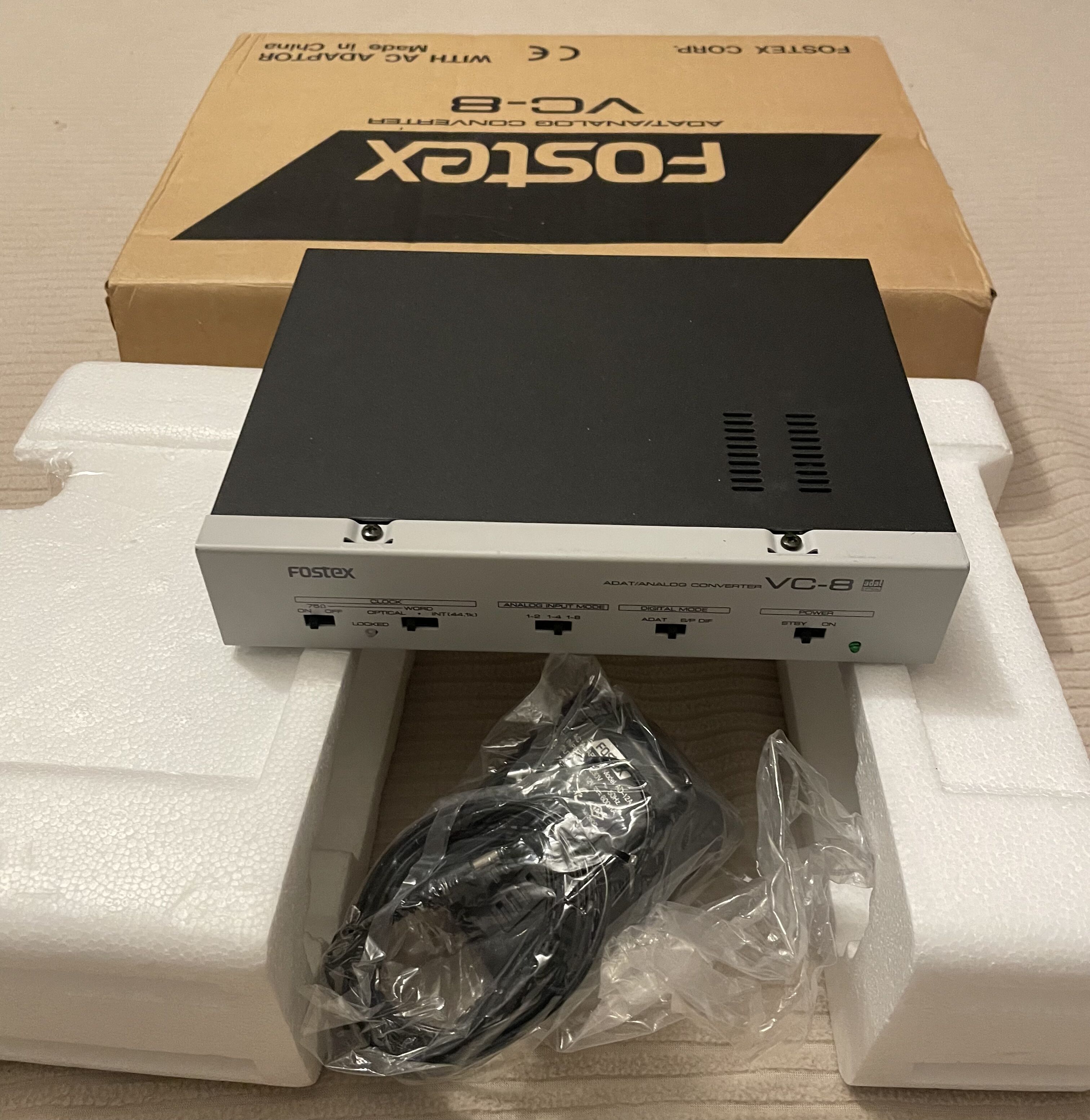 Fostex VC-8 ADAT/アナログコンバータ s-l1200.jpg