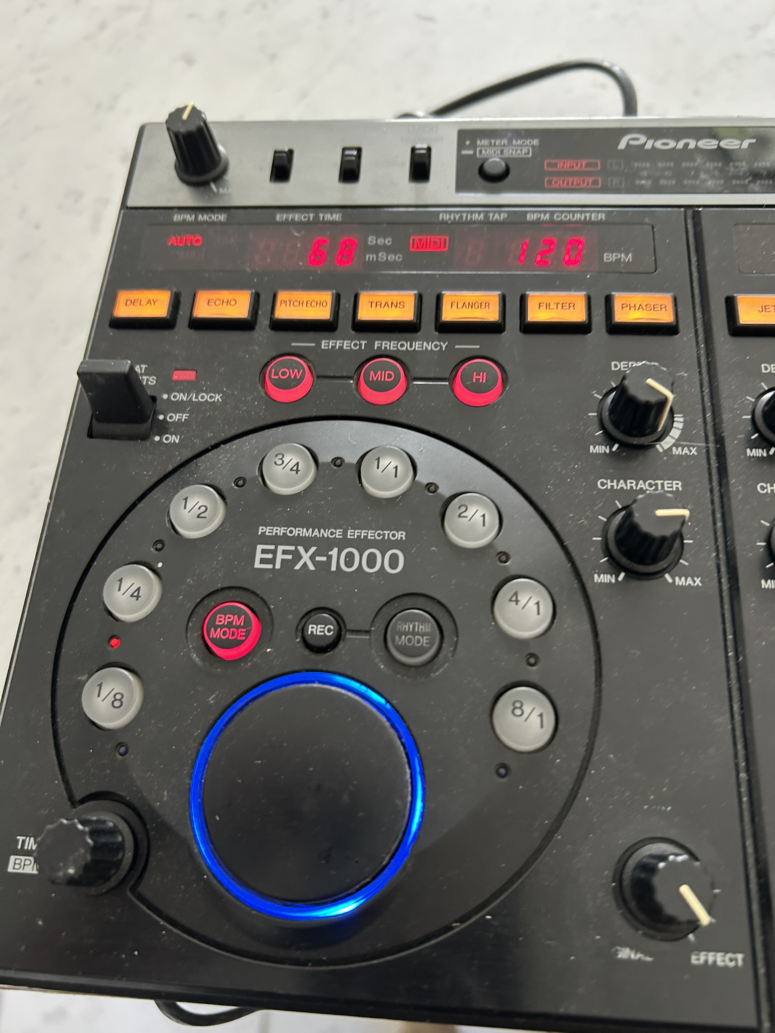 EFX-1000 - Pioneer EFX-1000 - Audiofanzine