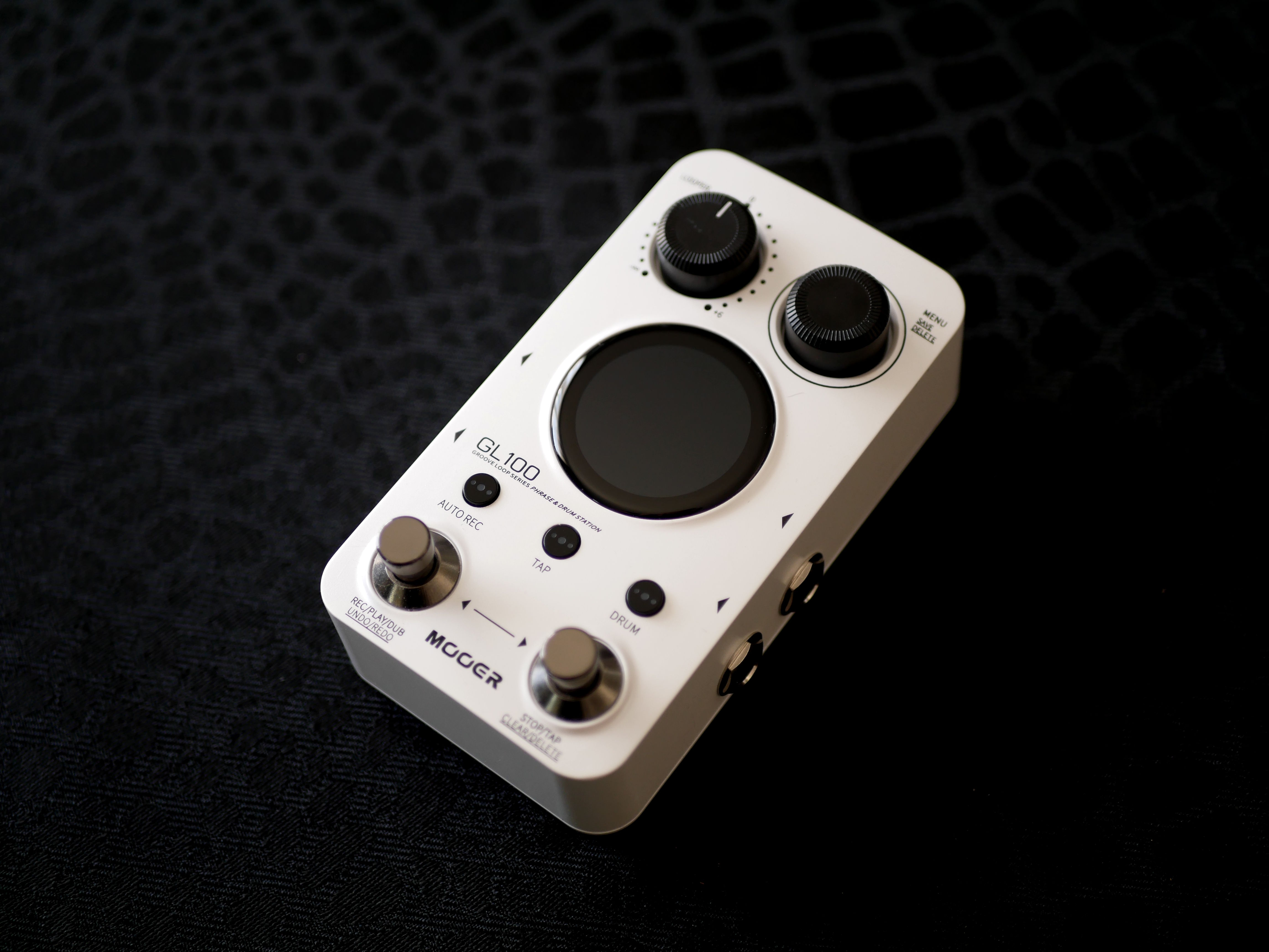 Mooer GL100 looper review : Mooer offers intelligent grooves