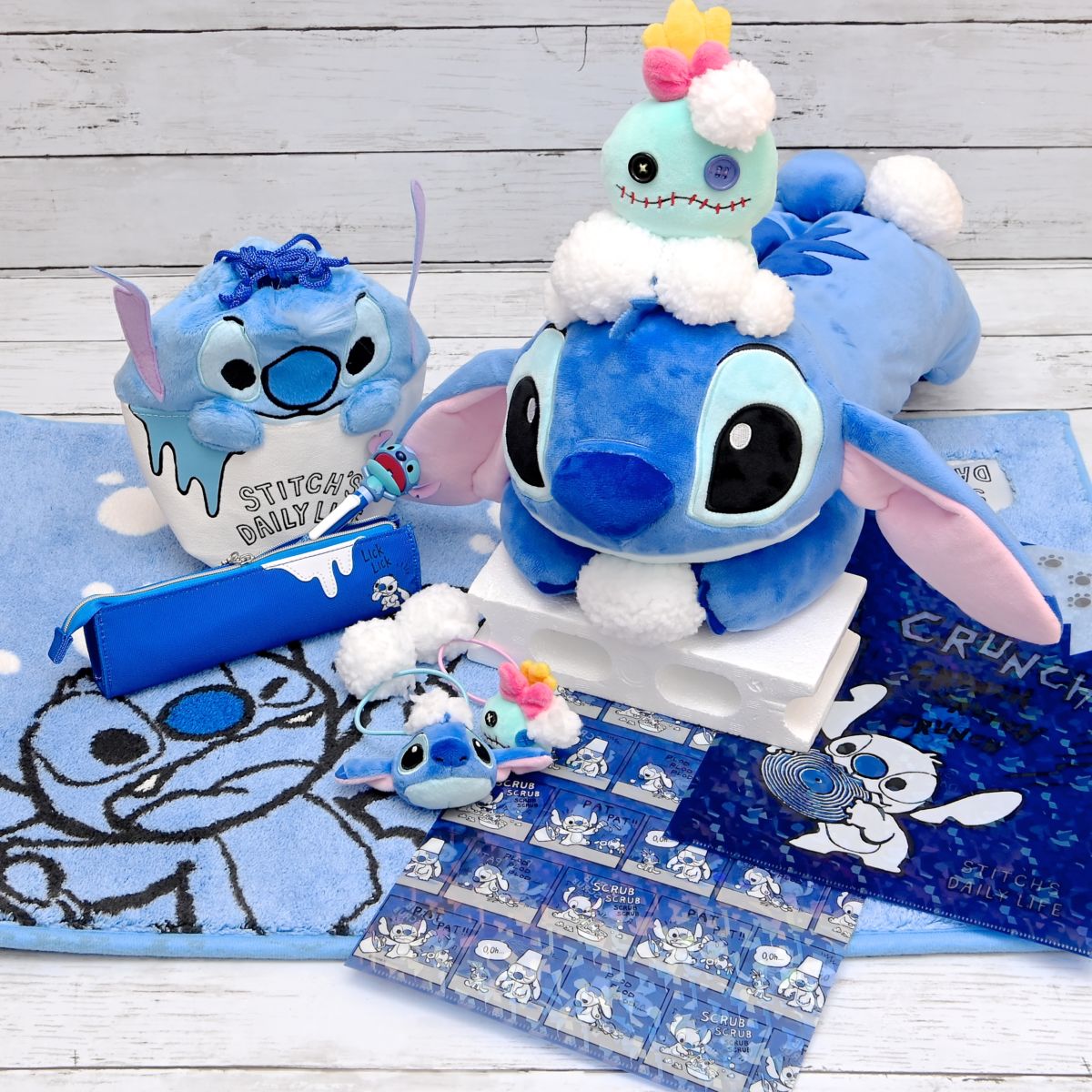 レア Disney 20周年記念 特大スティッチ スクランプ ショップ