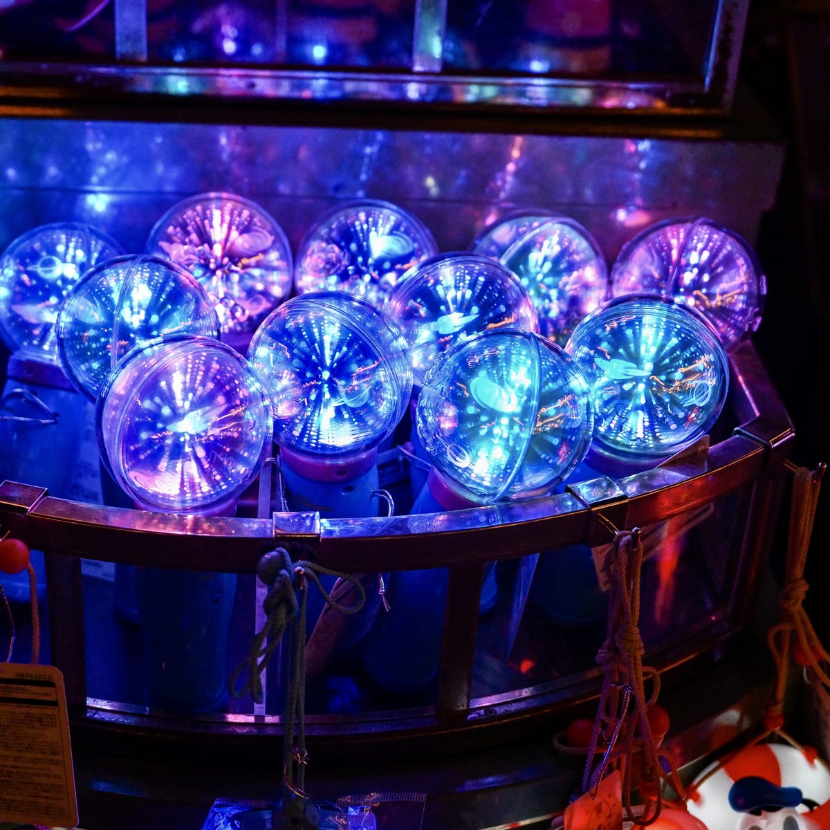 カラフルに輝くリトルグリーンメン！東京ディズニーランド『トイ