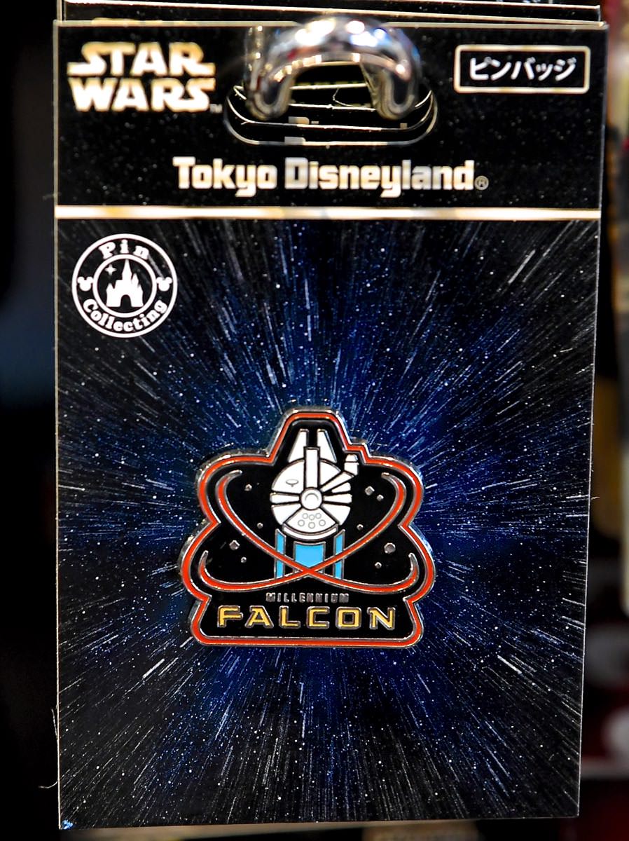 R2-D2キャンディーやピンバッジも☆東京ディズニーランド『STAR WARS