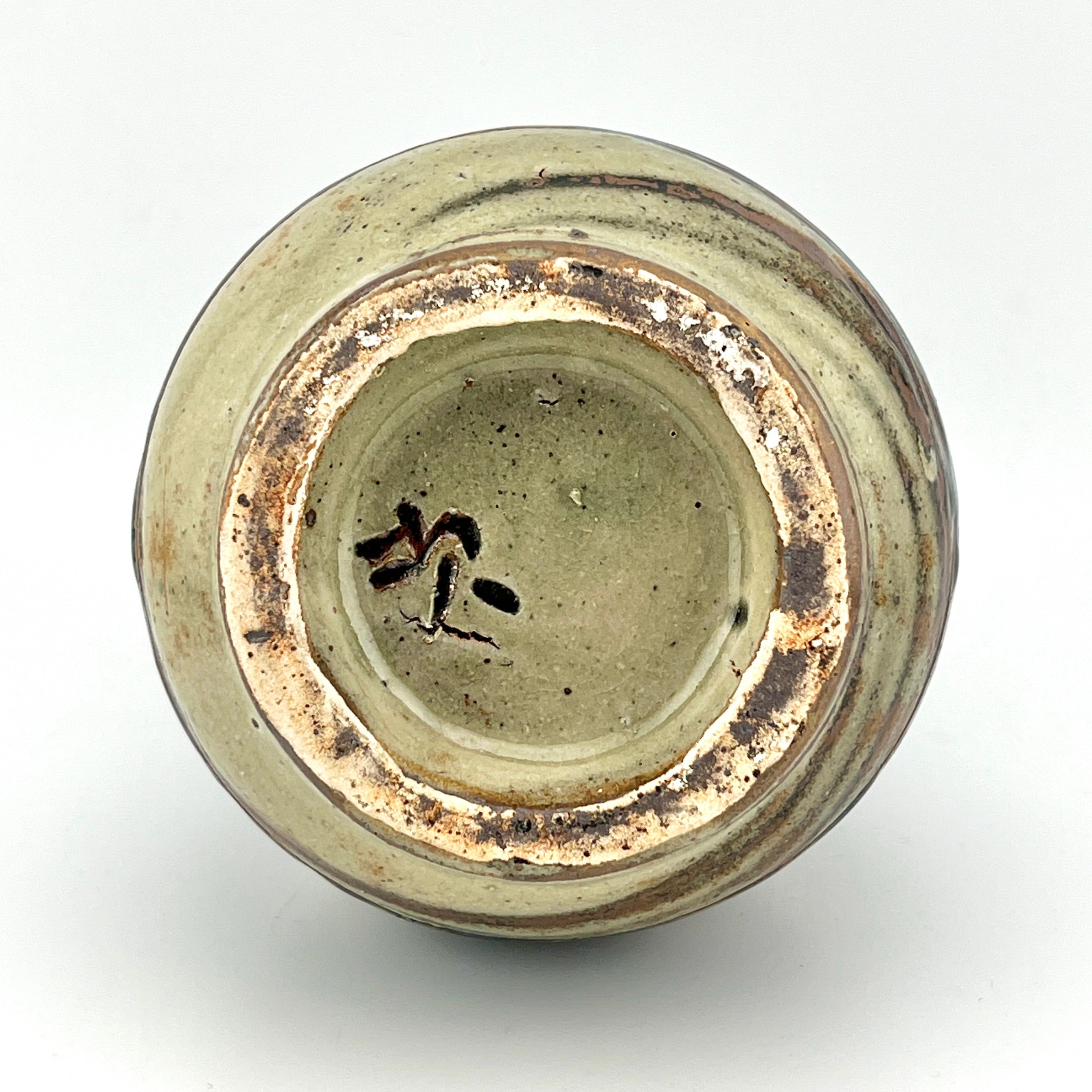 壺屋焼 人間国宝 金城次郎作 魚文丸徳利 – 生活民芸 なかむた