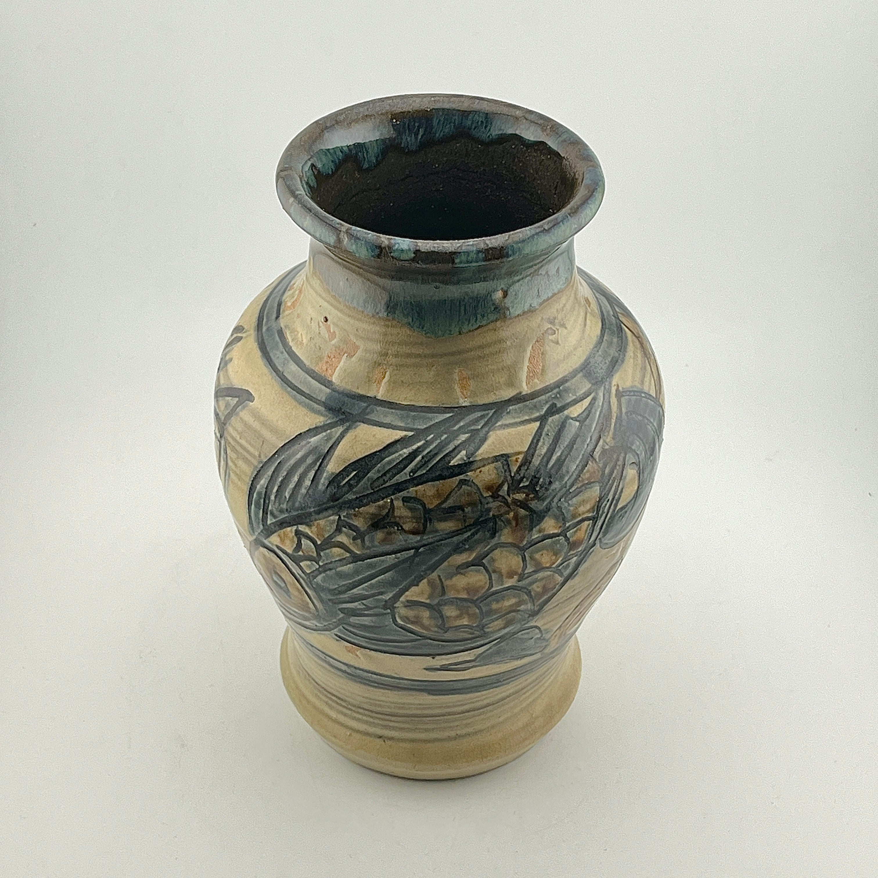 大傑作【本物保証】金城次郎 海老魚紋大壷 共箱 h38cm超 栞 人間国宝