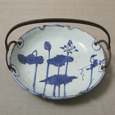 中国明時代晩期染付お皿 中国明時代晩期染付お皿