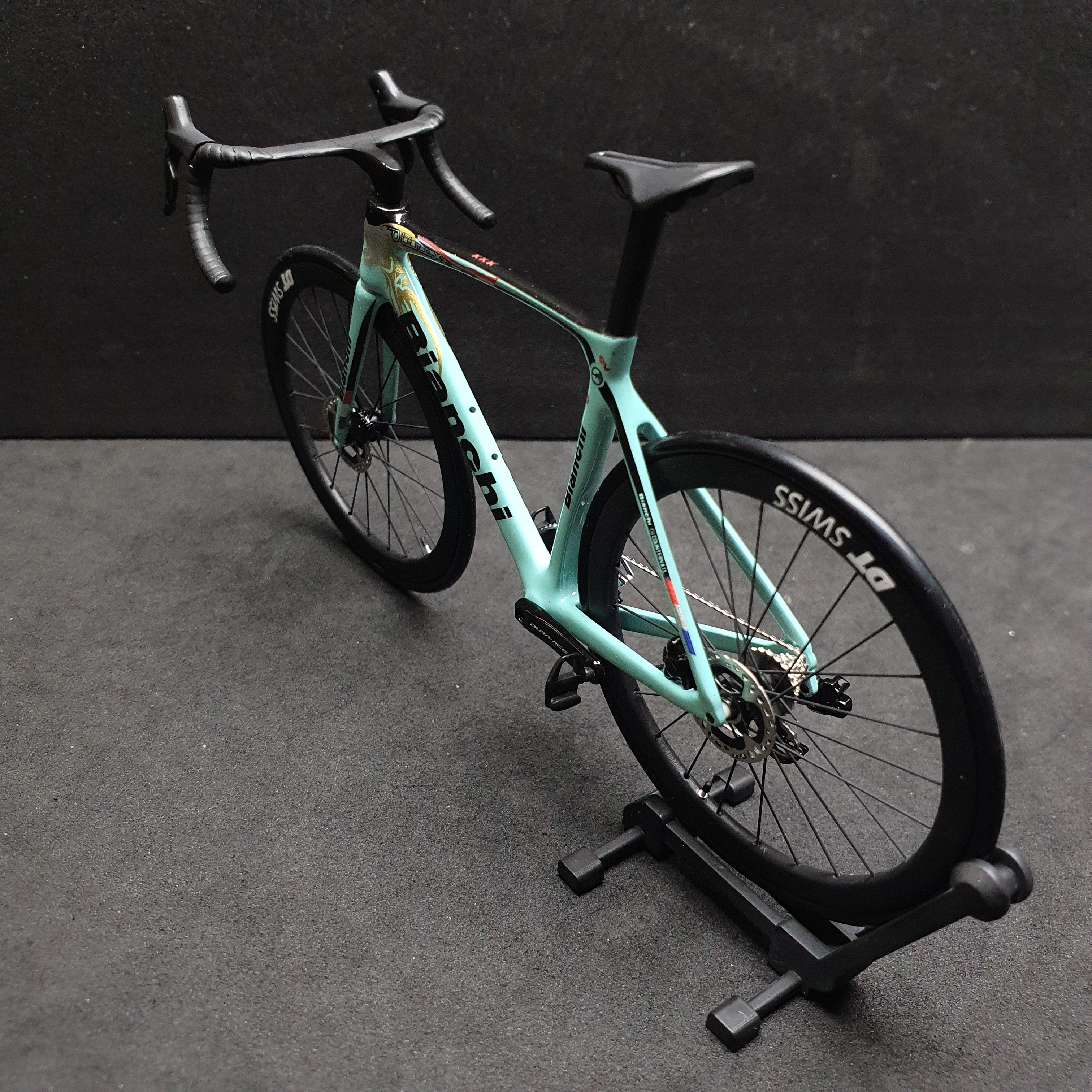 Bianchi Oltre XR4 Specialissima ミニチュア モデル 1:12 ロード