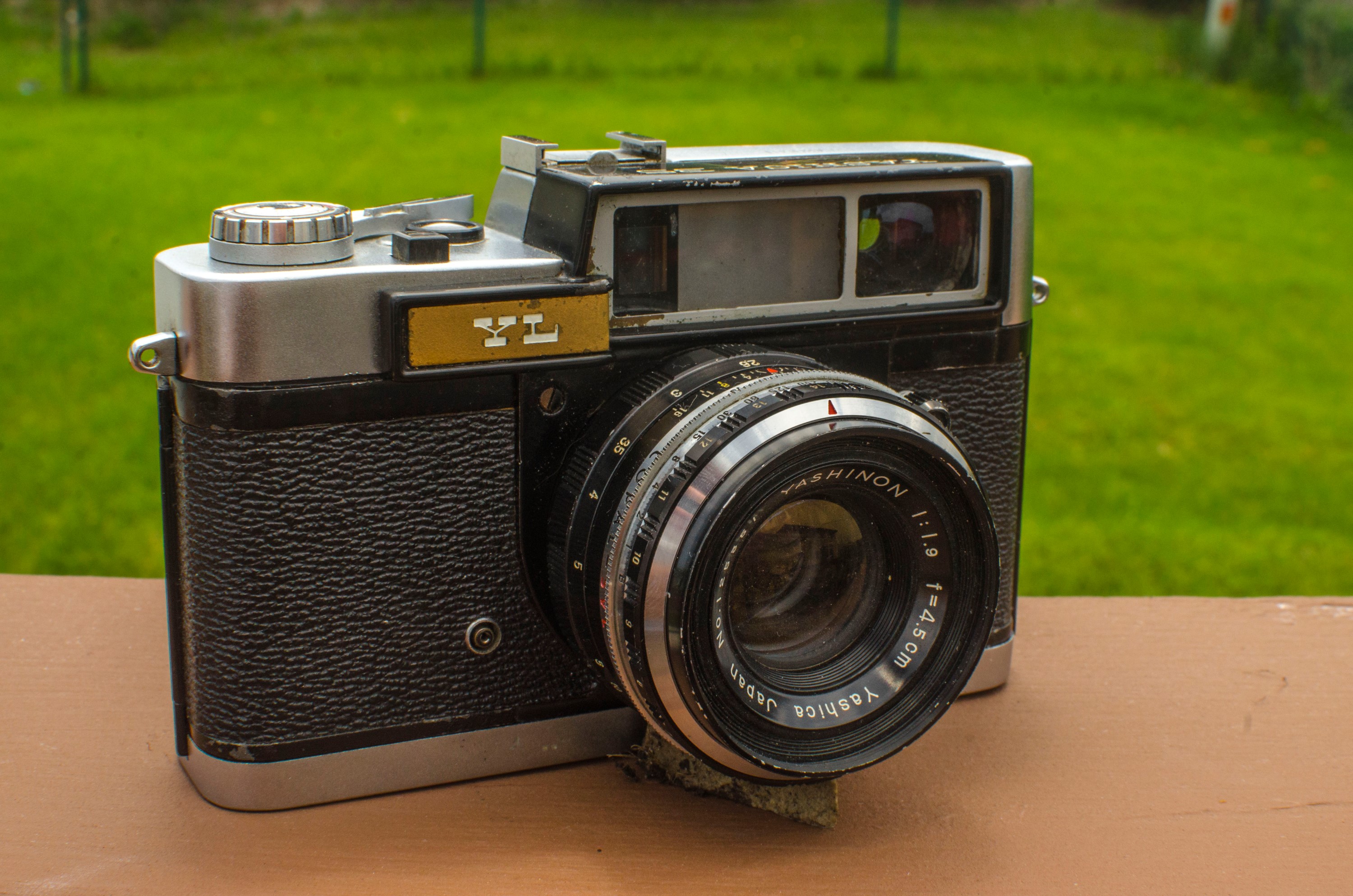Yashica 35 (1958) - mike eckman dot com