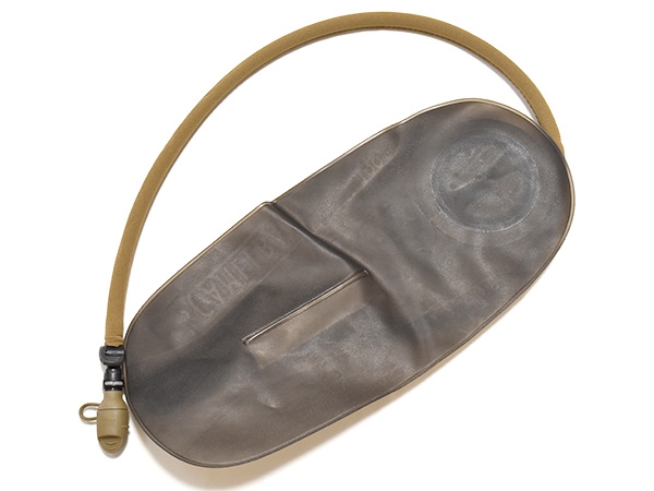 米軍実物 CAMELBAK キャメルバック ハイドレーション リザーバー