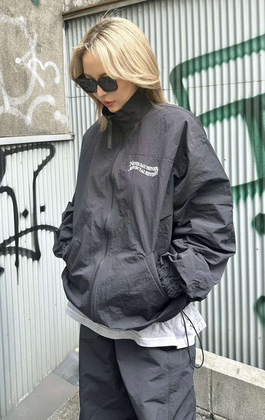 Never say never nylon jacket – MIRROR9