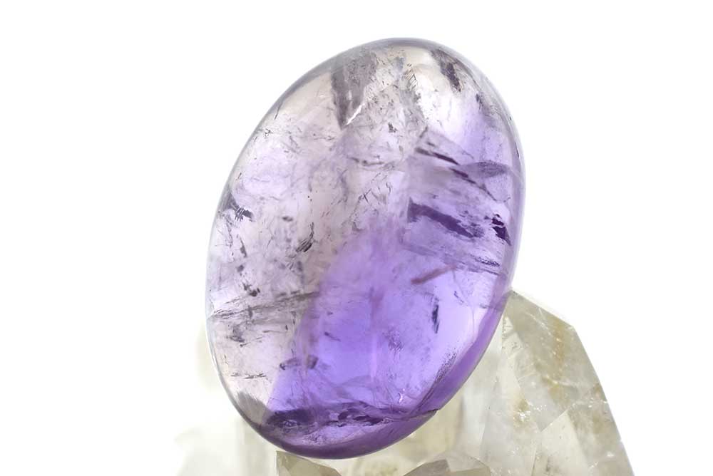 世界中の人から愛される宝石アメジスト | Miuzu Kikui