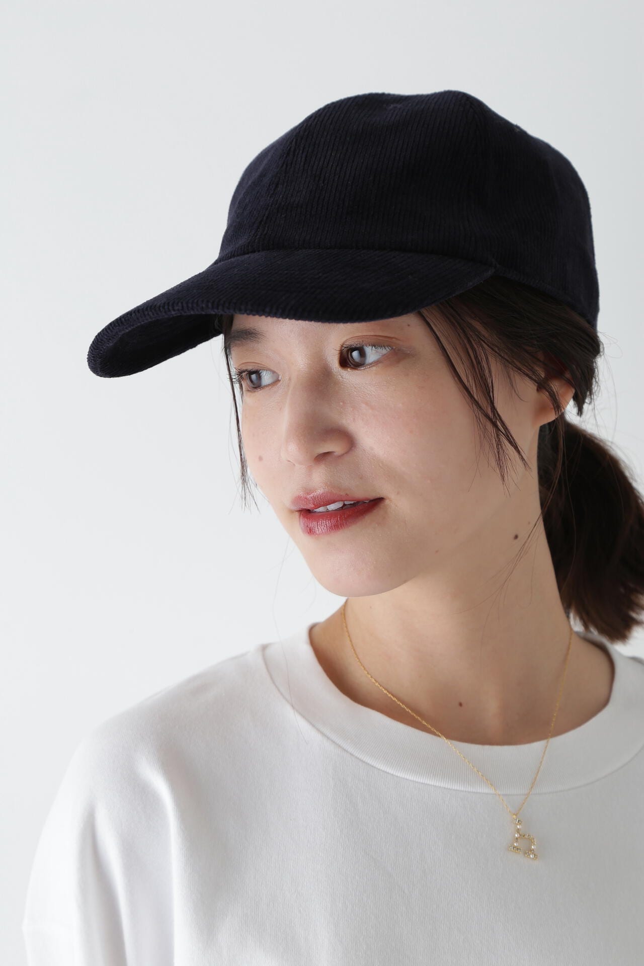 PARROTTCANVAS】コーデュロイキャップ | human woman（ヒューマン