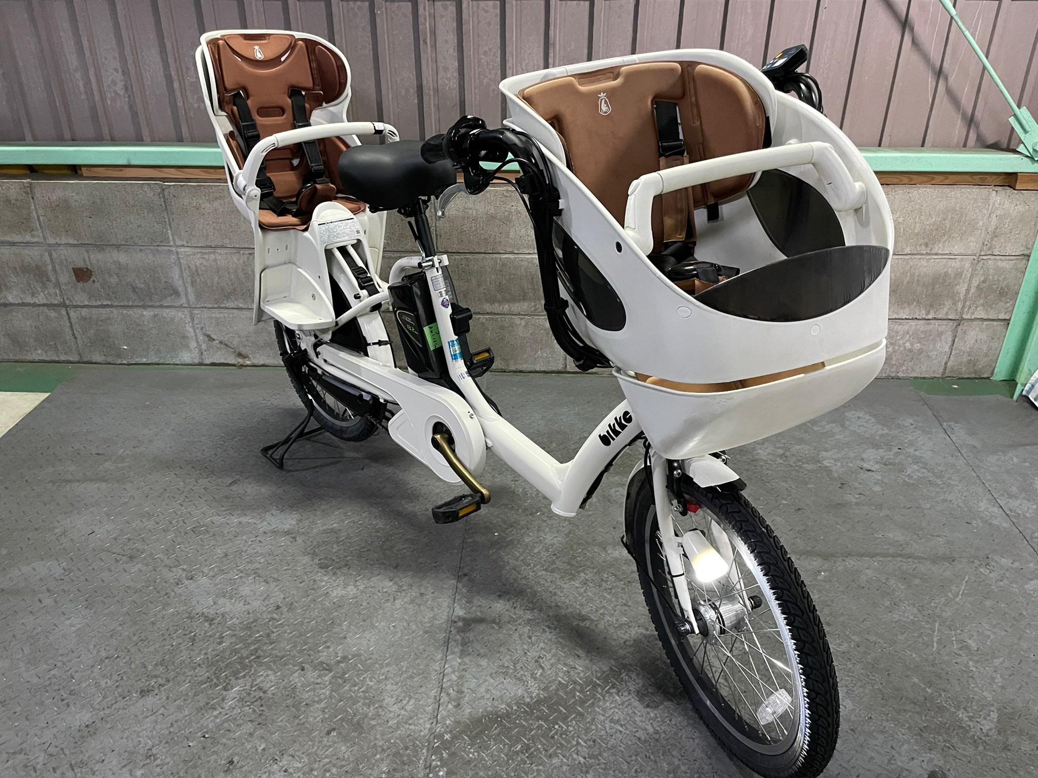 受付中}🔴⭐️特価⭐🔴電動自転車 ブリヂストン bikke 20インチ 子供