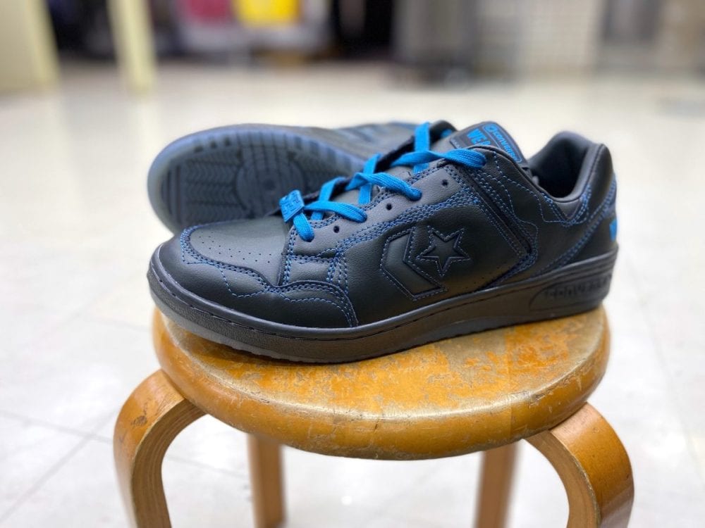 画像一覧）【コンバースの伝説再来】波状ステッチ＆黒レザーのムーディ