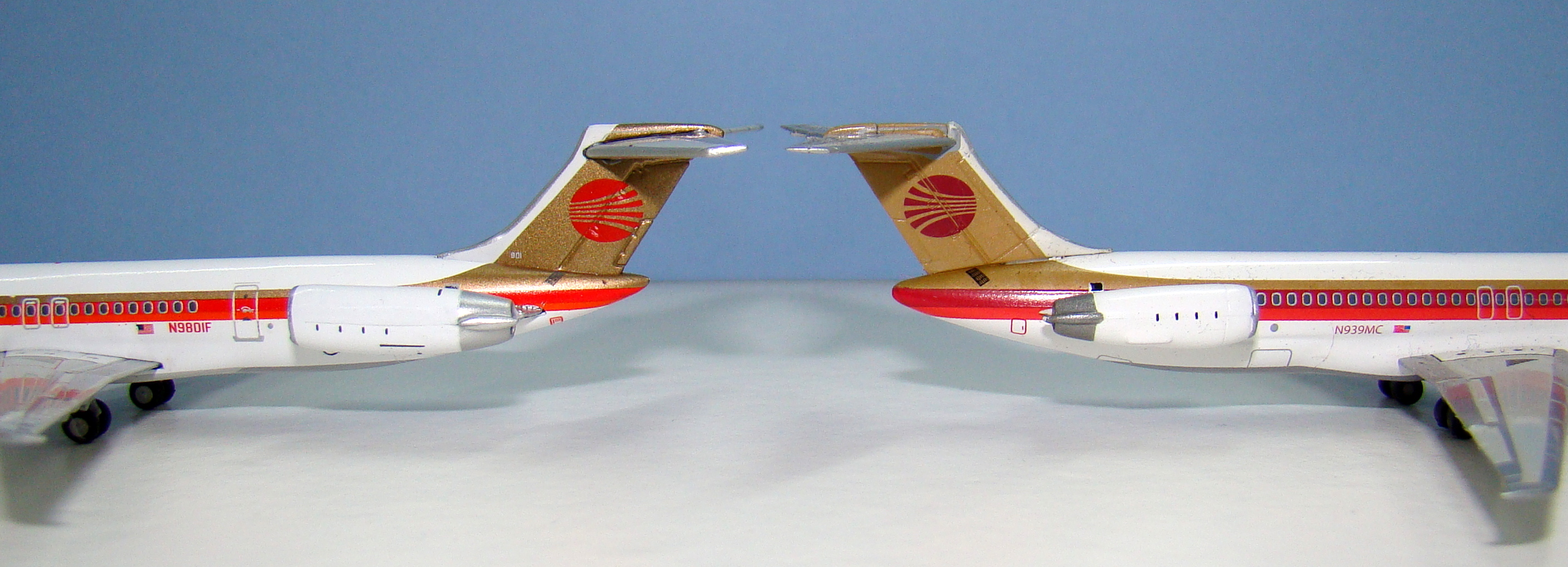 Meatball Mad Dog: Continental MD-82 by Gemini Jets – Model