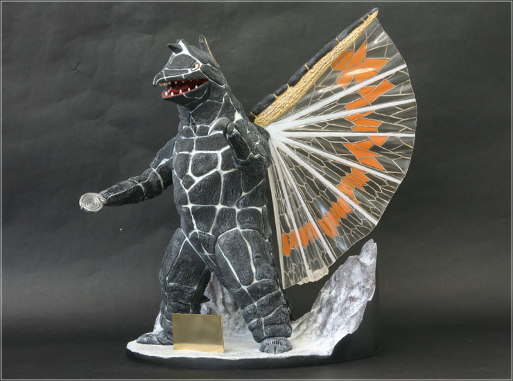 ミュージアム リアルマスターコレクション 「怪彗星ツイフォン」彗星