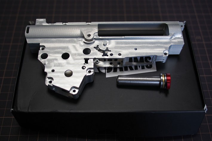 東京マルイ 電動MP5K】RetroArmsのCNCメカボックスV3 QSCを搭載し軽量