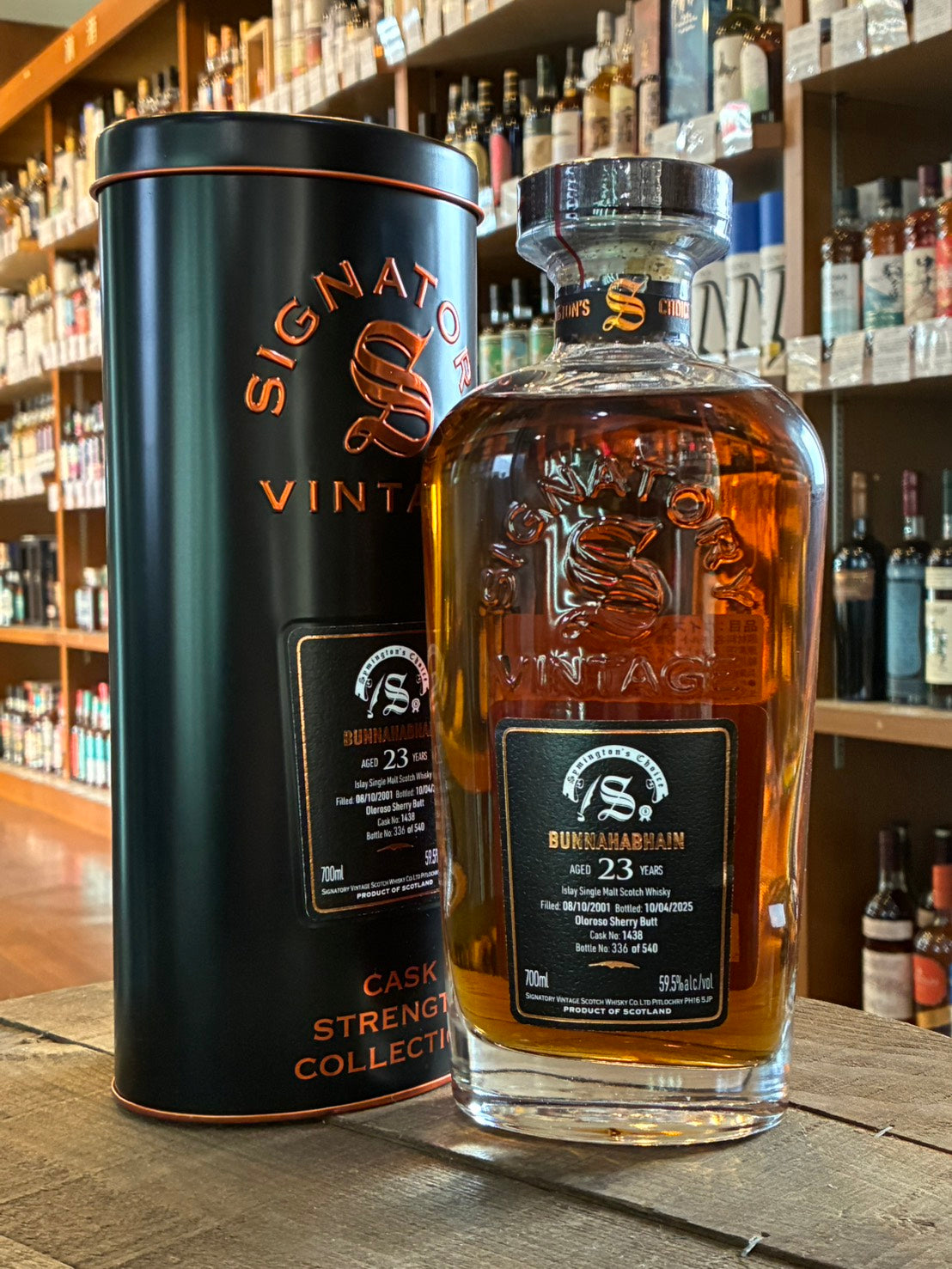 5223[M]ウイスキー特級♪◇未開栓古酒◇SUNTORY WHISKY⁄CLASSIC ▽【