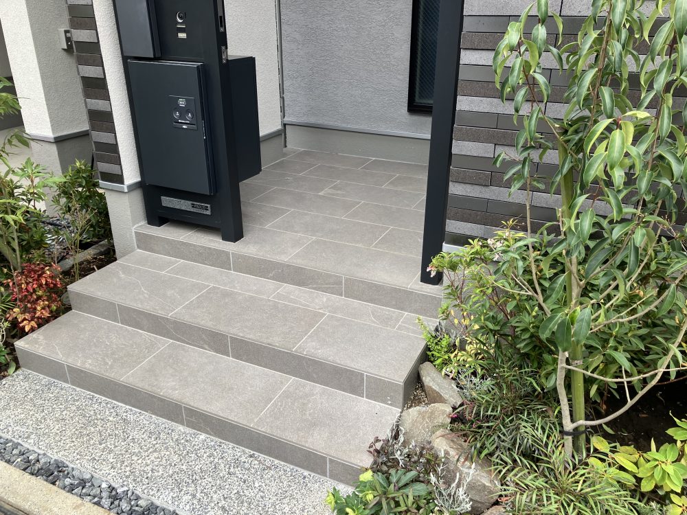 600×300角タイル フラッシュ – 長江陶業株式会社