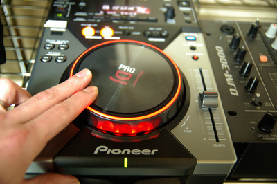① 込 プラッター難あり Pioneer CDJ-400 MP3プレーヤー ① 込
