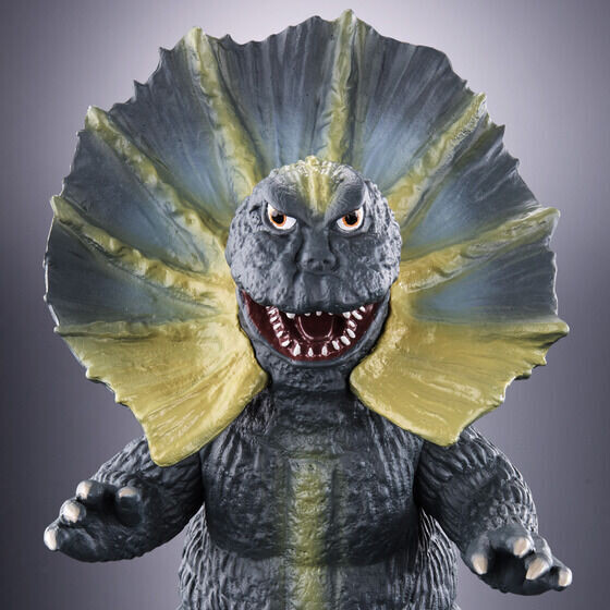 ウルトラマン』エリ巻が取れる！2大ソフビブランド初のコラボで